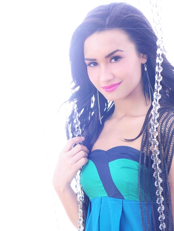 New Photoshoot Outtake September 6 2009 Demi Lovato